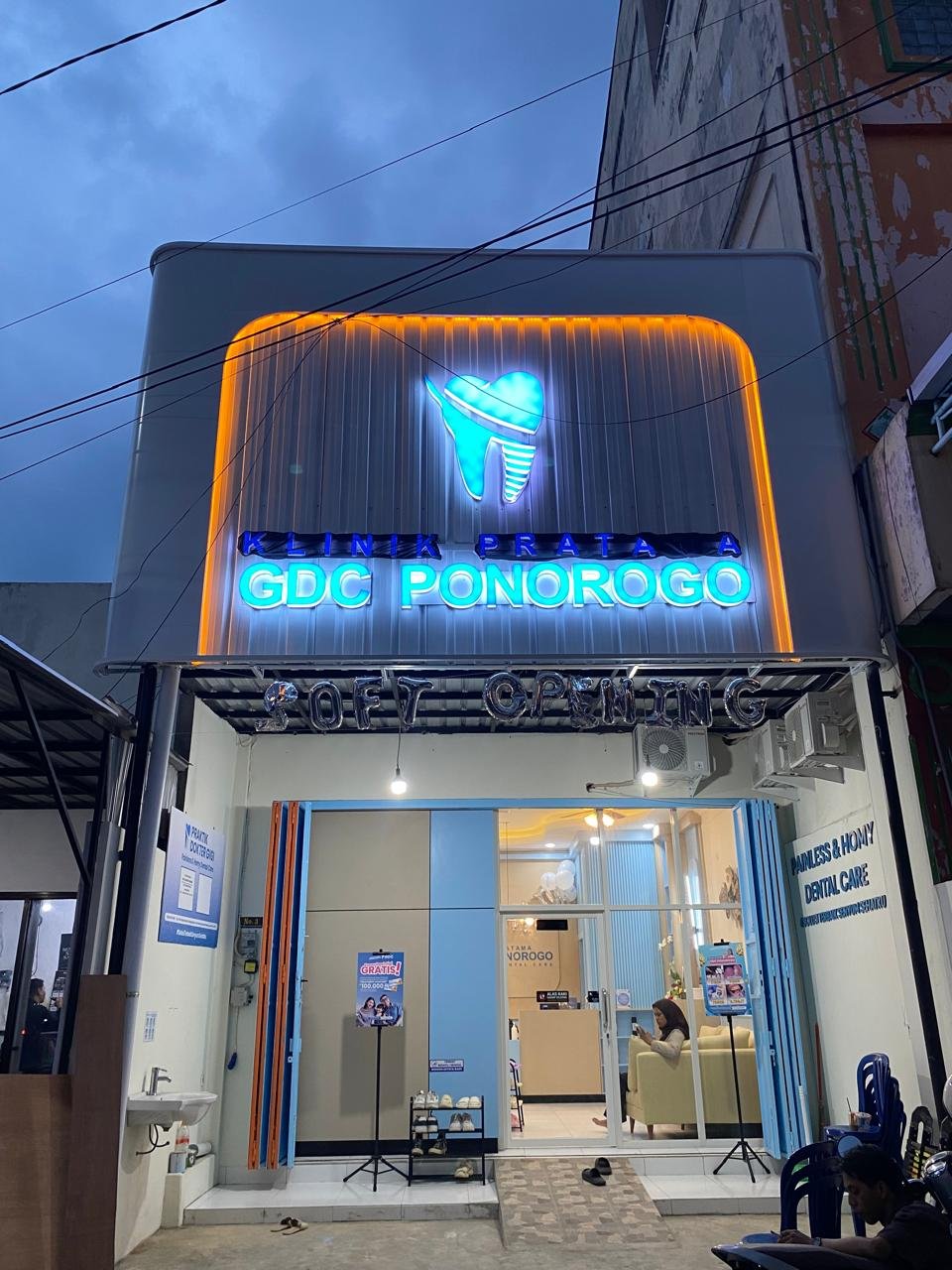 Bagian dalam Klinik Gigi GDC Ponorogo