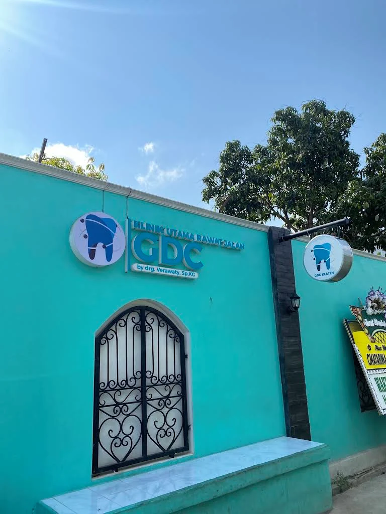 Tampak depan Klinik Gigi GDC Klaten Utama
